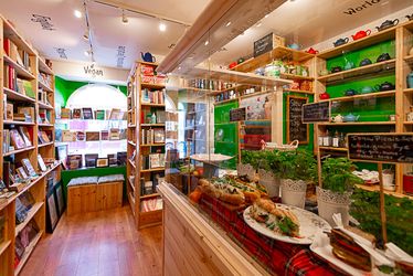Bookshop - Café