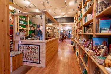 Bookshop - Café